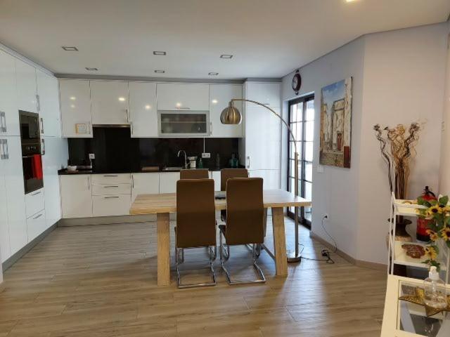 Girassol - Bright, Modern, Well Located Apartment Olhão Eksteriør bilde